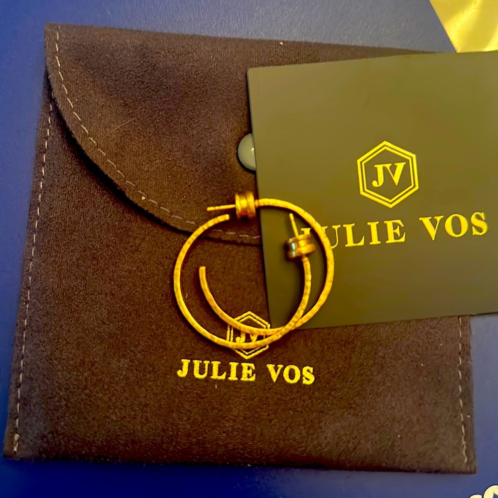Julie Vos medium hoop